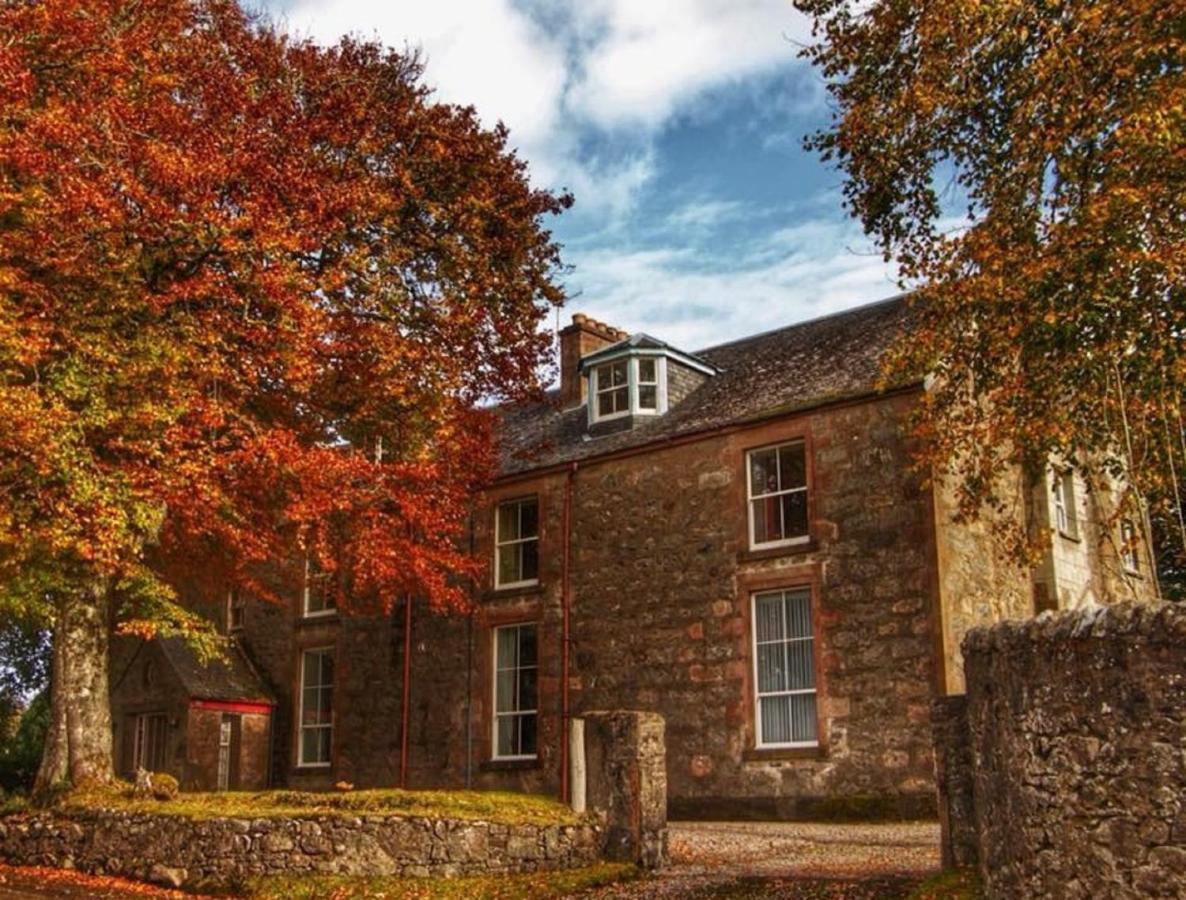 The Old Convent Holiday Apartments Fort Augustus Exterior photo